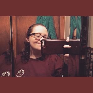 Meet your Posher, Abigail